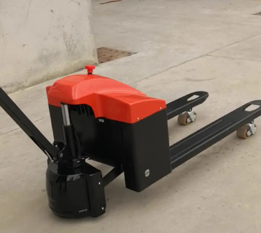 電動搬運(yùn)車的靈活性高？比手動搬運(yùn)車好操作嗎